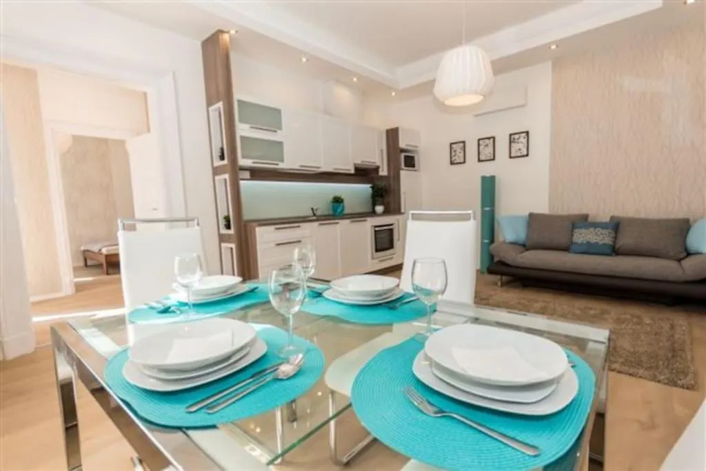 Basilica Suite With 2 Bedr Budapest Apartment